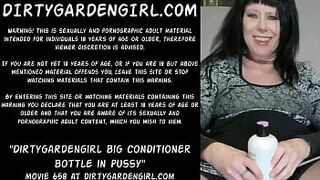 Dirtygardengirl enormous conditioner bottle in pinky peach