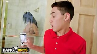 www bang bros com - Juan El Caballo Loco Spies On His stepmom Adult In Shower