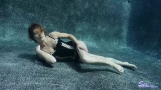 Underwater Intercourse Lola