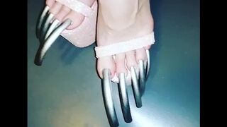Wife L Metal Extreme Long Nails(video Short Version)