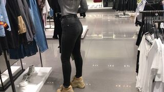 LeoKleo Clumsy Public Space Sucking Dick in Changing Room. I Deepthroat all Jizz.