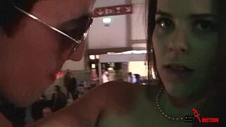 Porn show public space frestival - Nina Intimacy